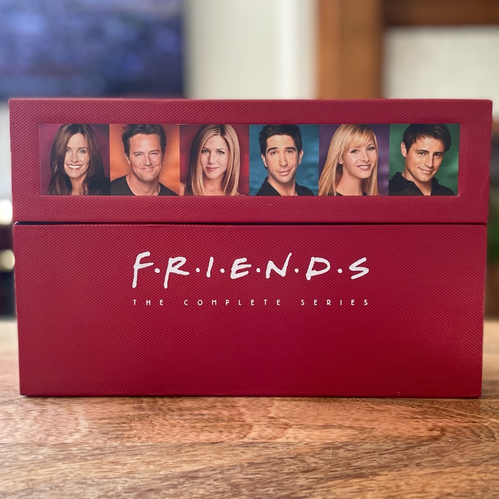 Friends box set with all 236 episodes, 40 DVDs total